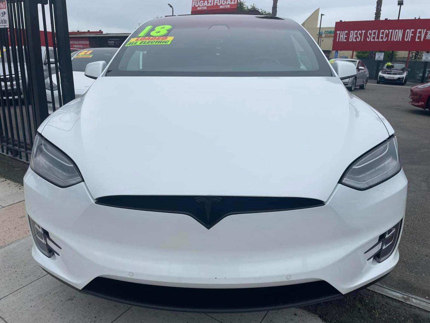 2018 WHITE /BLACK Tesla Model X (5YJXCAE28JF) , located at 744 E Miner Ave, Stockton, CA, 95202, (209) 944-5770, 37.956863, -121.282082 - PLUS TAXES AND FEES - Photo#2